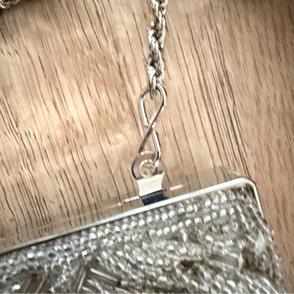 Vtg La Regale Beaded Clam Seashell Evening Purse Shoulder Clutch Silver Chain - Picture 6 of 6